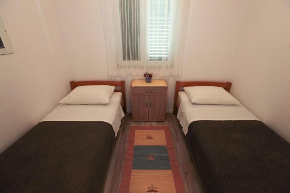 Apartments Luka 로고즈니차 외부 사진